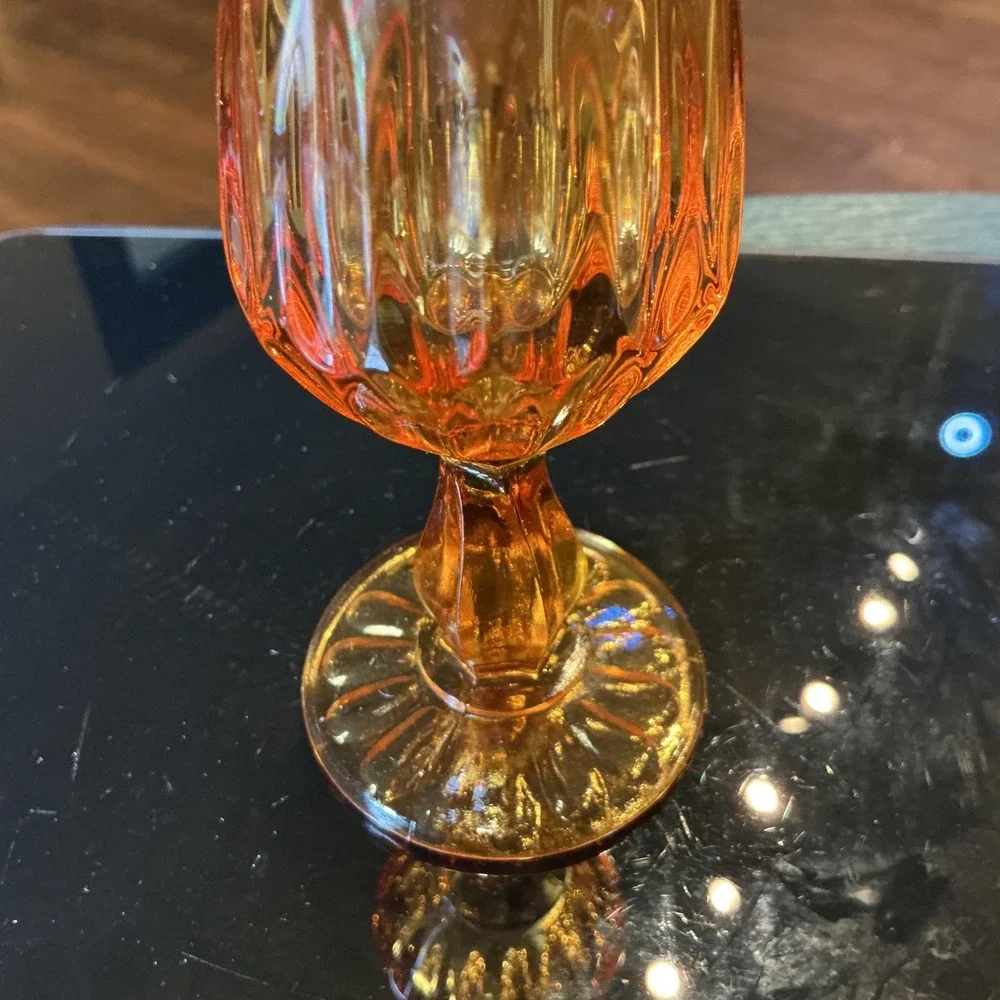 Fenton vintage mid